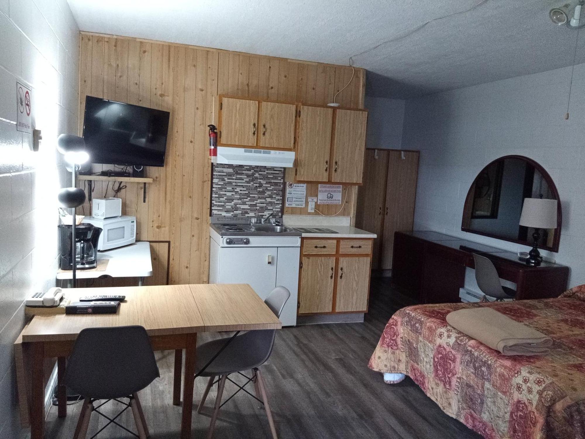 Motel Lennoxville Σέρμπρουκ Εξωτερικό φωτογραφία