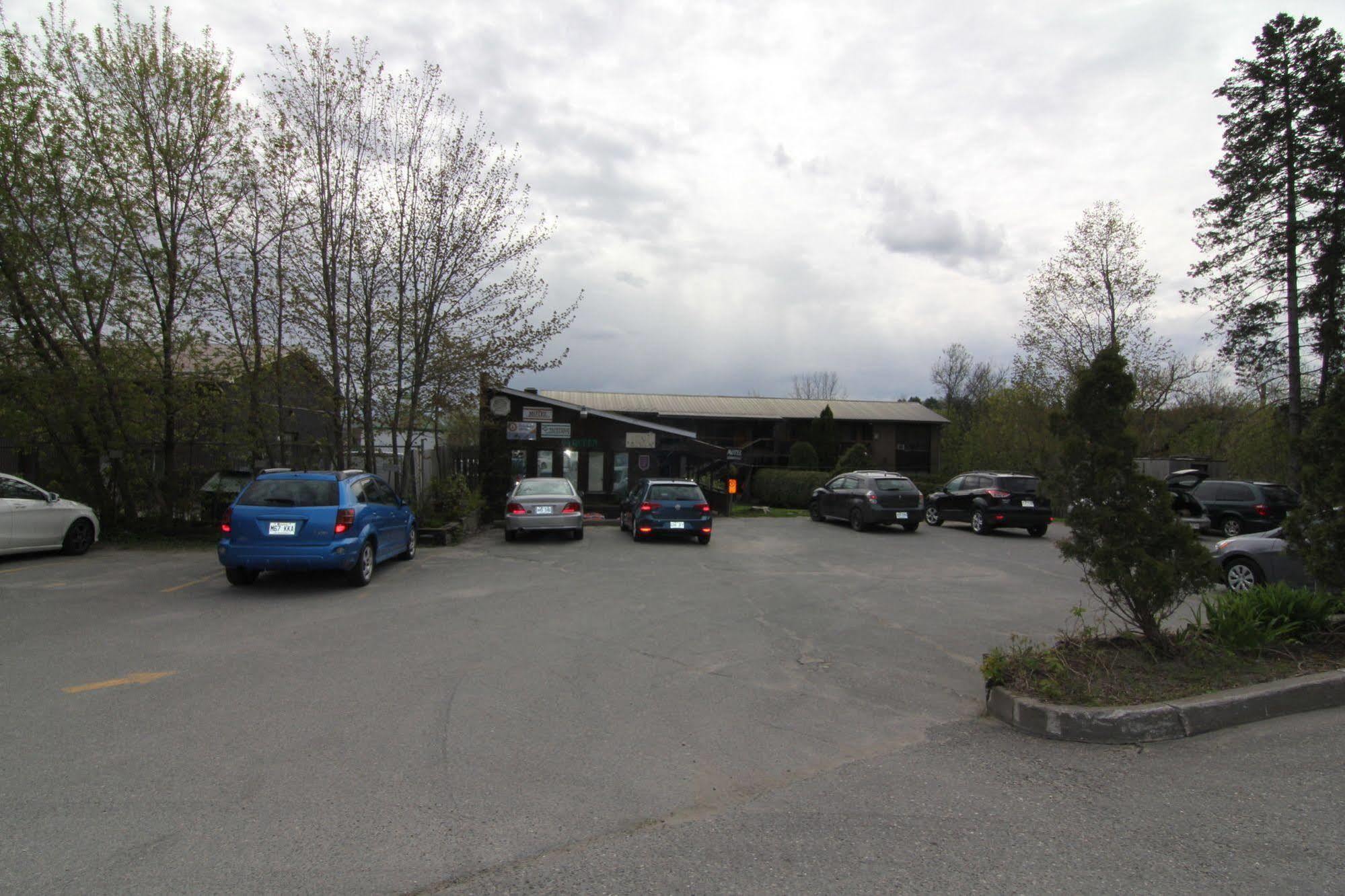 Motel Lennoxville Σέρμπρουκ Εξωτερικό φωτογραφία