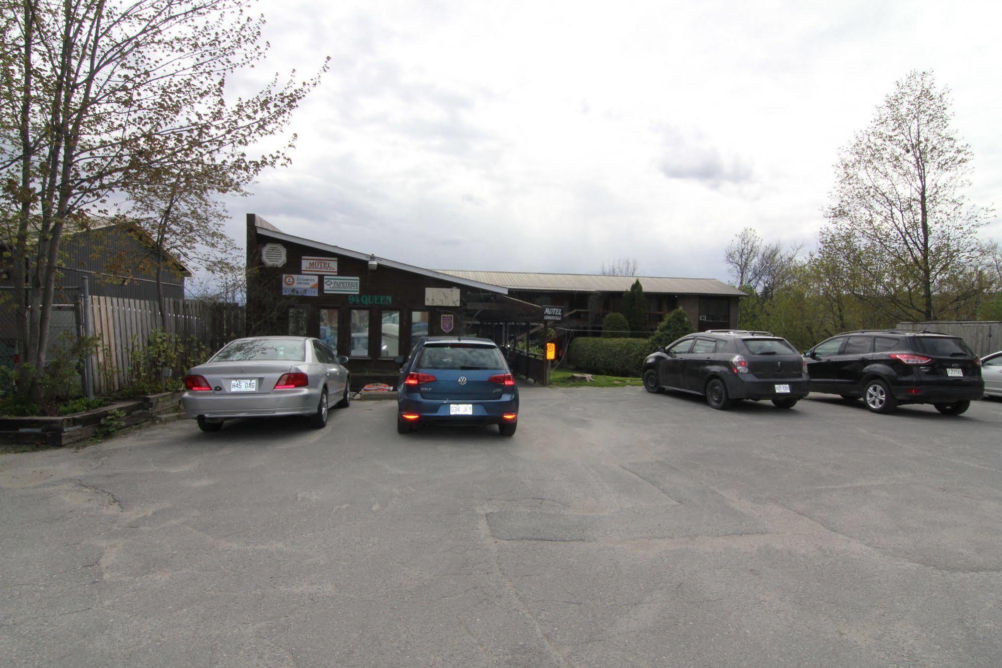 Motel Lennoxville Σέρμπρουκ Εξωτερικό φωτογραφία