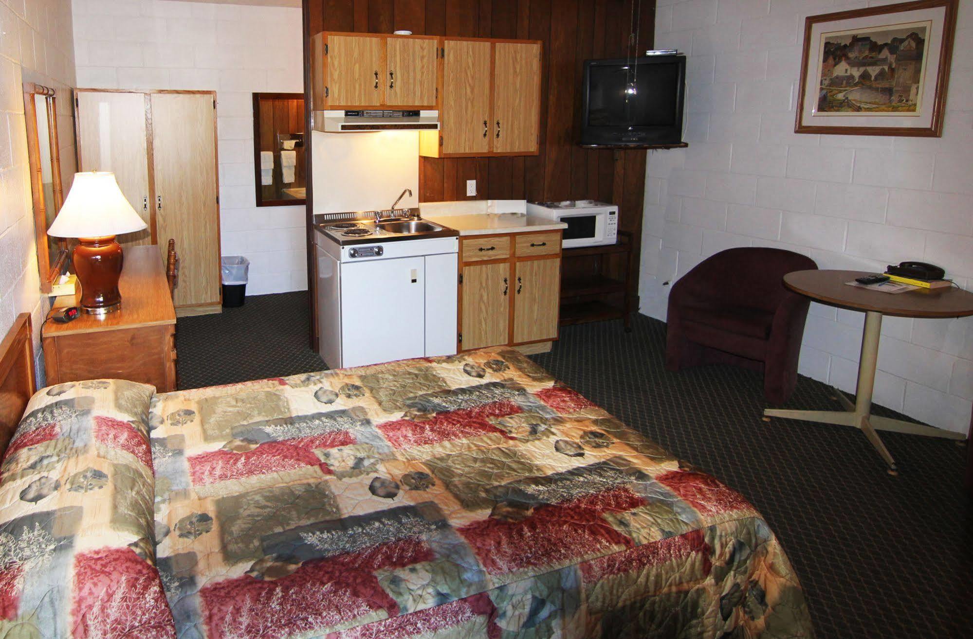 Motel Lennoxville Σέρμπρουκ Εξωτερικό φωτογραφία
